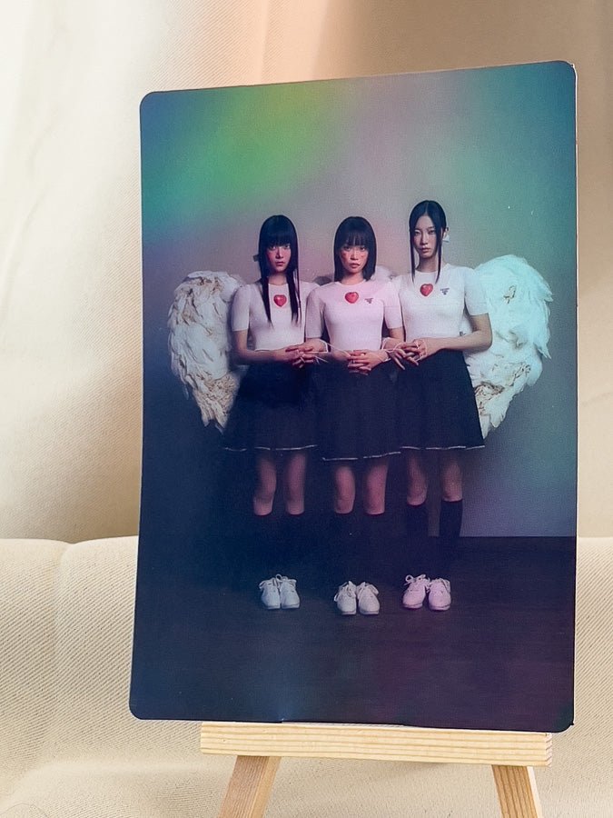 LE SSERAFIM - UNFORGIVEN POB Holographic Photo Frame - Seoul-Mate